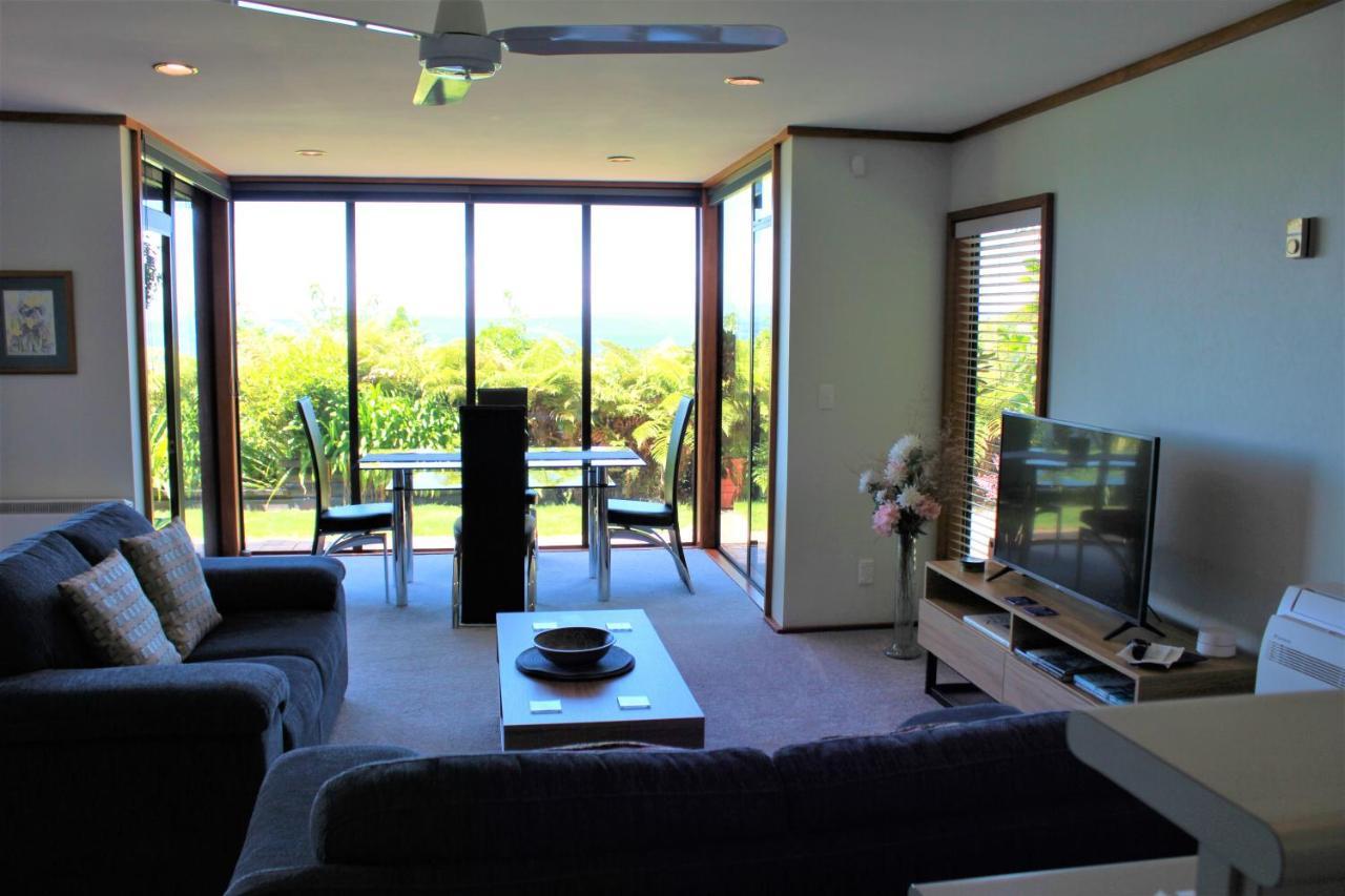 Lake View Garden Apartment Taupo Exterior foto