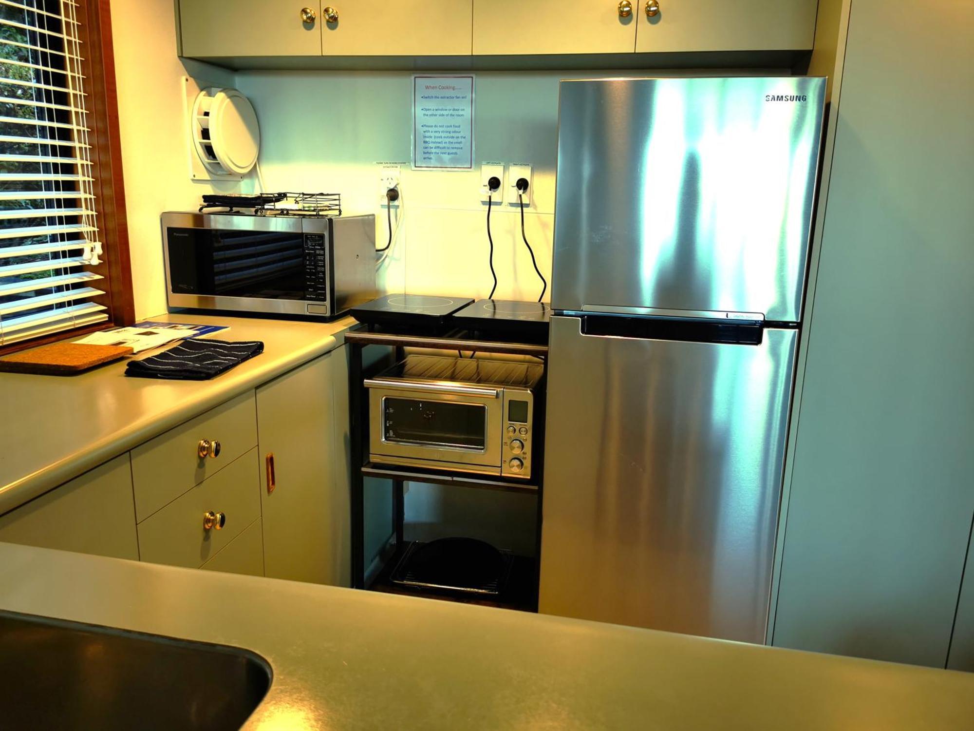 Lake View Garden Apartment Taupo Exterior foto
